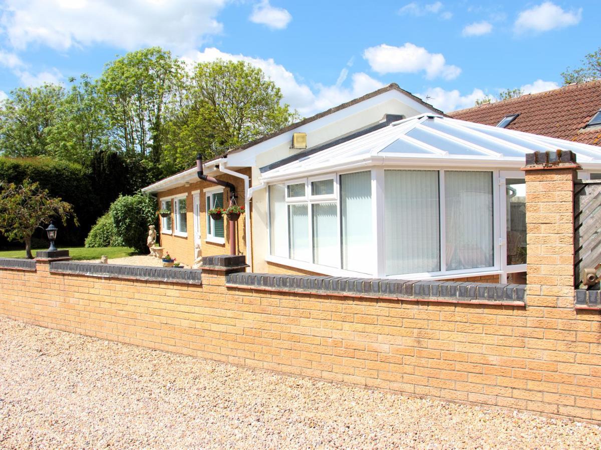 Long Acres Villa Old Leake Exterior photo