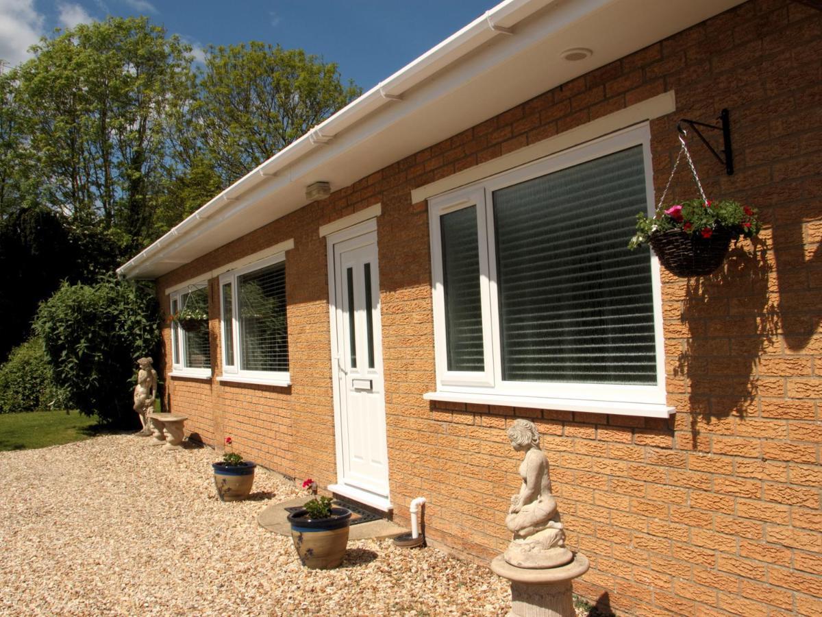 Long Acres Villa Old Leake Exterior photo